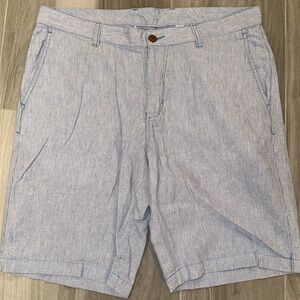 Tommy Bahama Shorts Pin Striped - 36